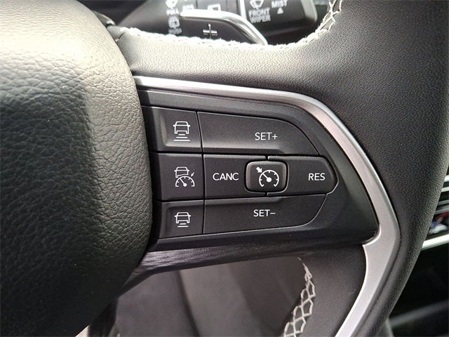 2025 Jeep Grand Cherokee Laredo X