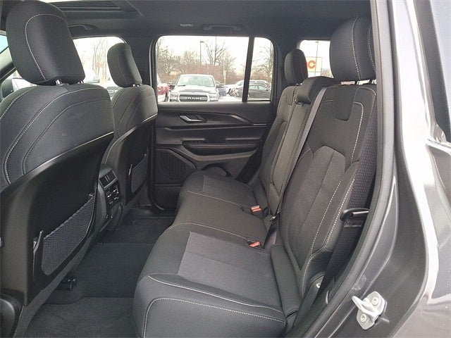 2025 Jeep Grand Cherokee Laredo X