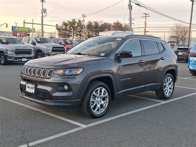 2024 Jeep Compass Latitude Lux