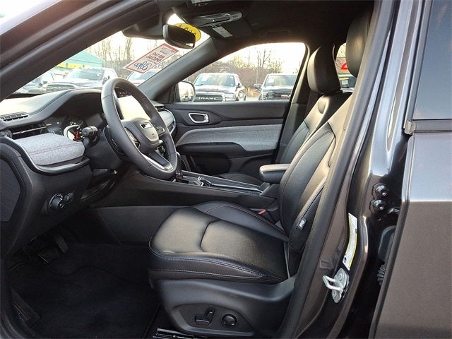 2024 Jeep Compass Latitude Lux