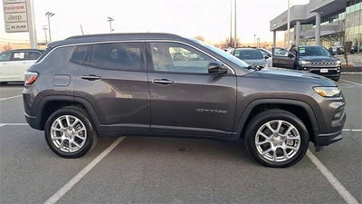 2024 Jeep Compass Latitude Lux