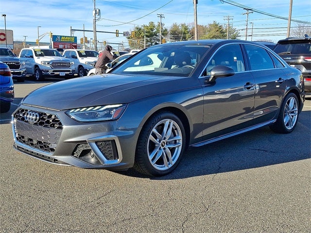 2023 Audi A4 45 S line Premium Plus quattro