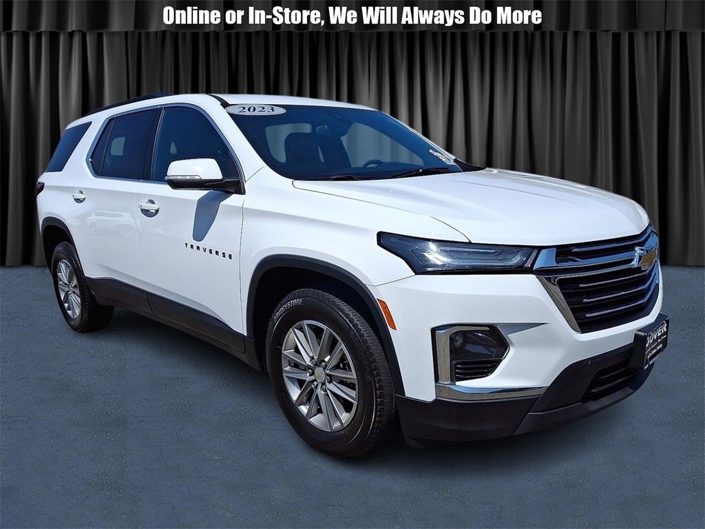 2023 Chevrolet Traverse LT Leather