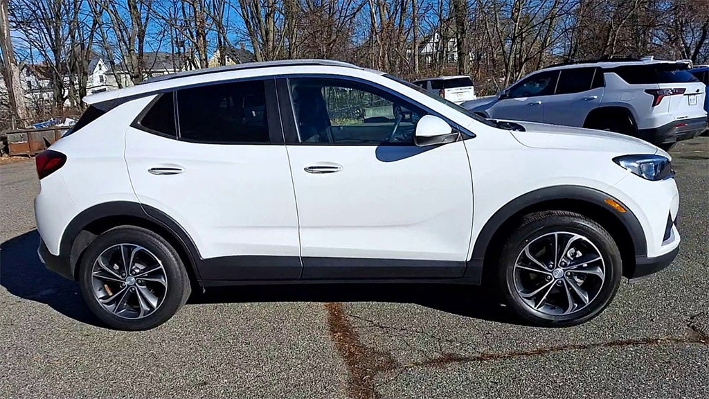 2022 Buick Encore GX Select
