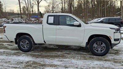 2025 Nissan Frontier SV