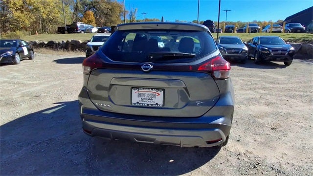 2025 Nissan Kicks Play S