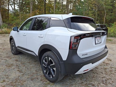 2025 Nissan Kicks SV