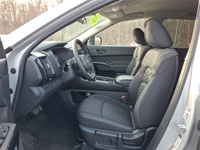 2023 Nissan Pathfinder S