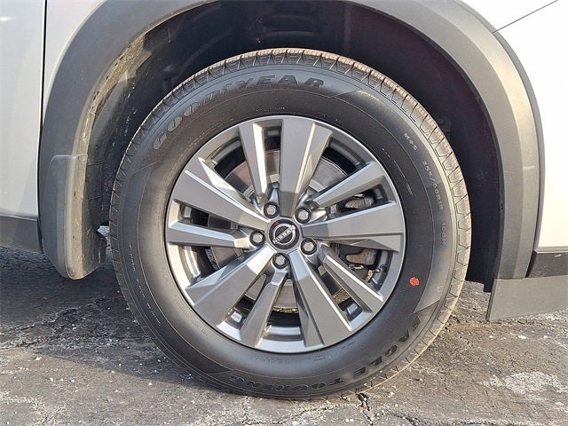 2023 Nissan Pathfinder S