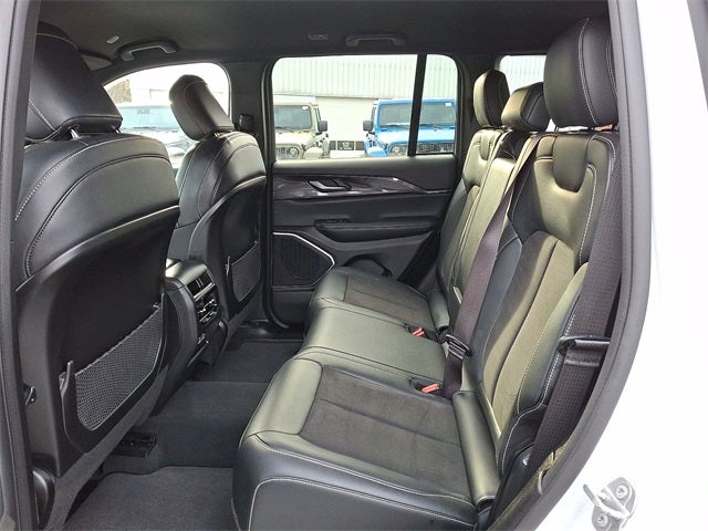 2022 Jeep Grand Cherokee Altitude