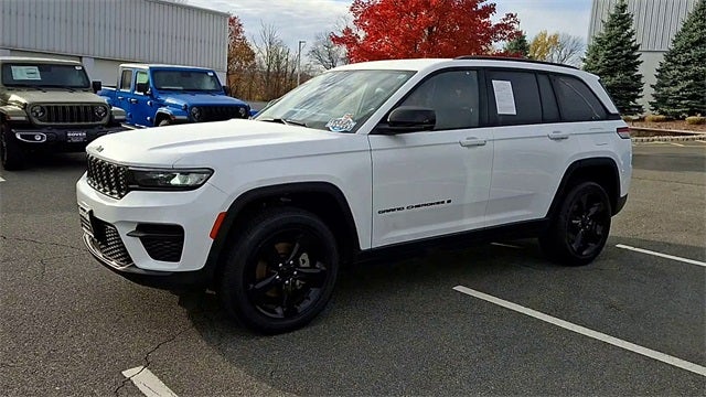 2022 Jeep Grand Cherokee Altitude