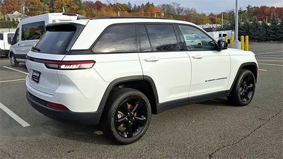 2022 Jeep Grand Cherokee Altitude