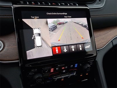 2023 Jeep Grand Cherokee Summit