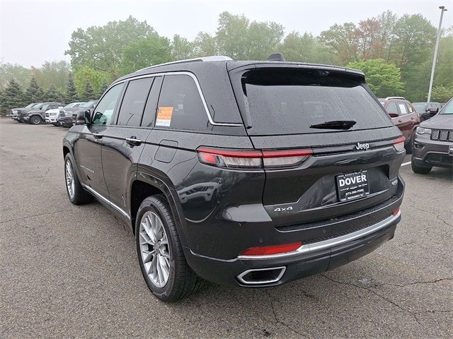 2023 Jeep Grand Cherokee Summit
