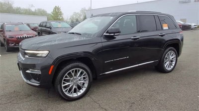 2023 Jeep Grand Cherokee Summit
