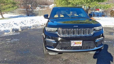 2023 Jeep Grand Cherokee Summit