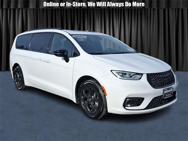 2025 Chrysler Pacifica Hybrid Select
