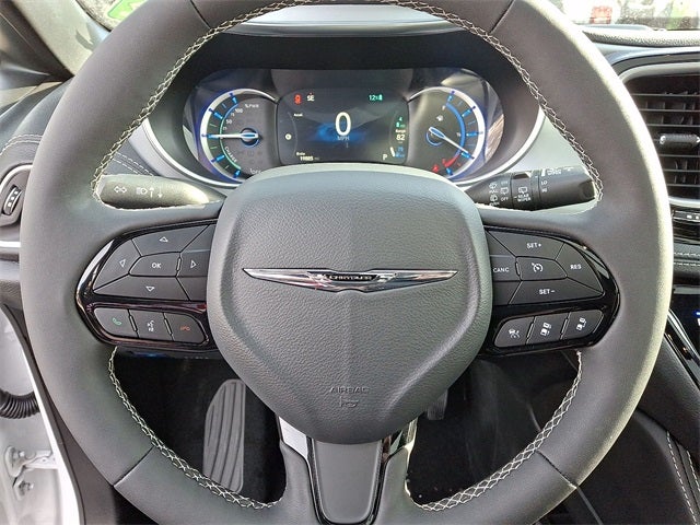 2025 Chrysler Pacifica Hybrid Select