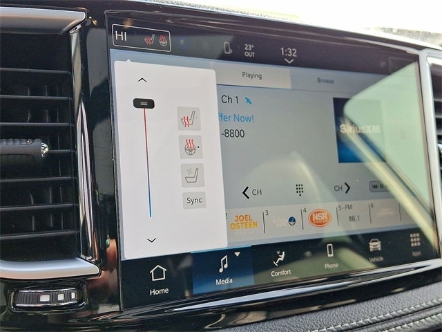 2025 Chrysler Pacifica Hybrid Select