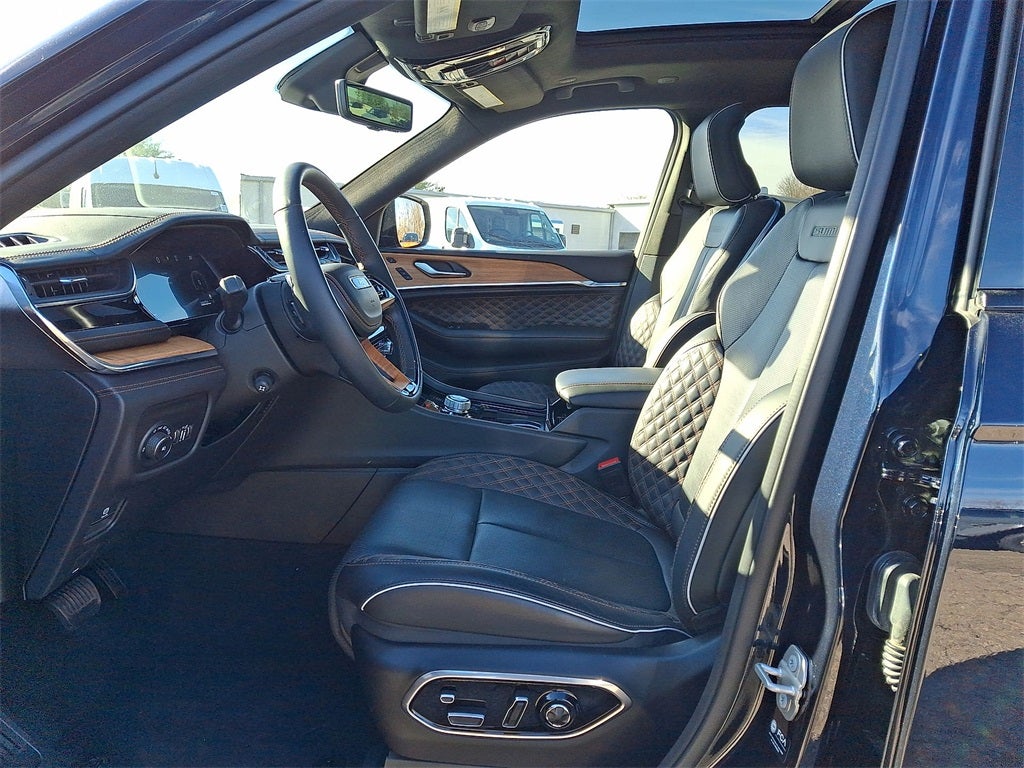 2024 Jeep Grand Cherokee L Summit