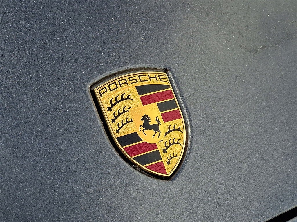 2023 Porsche Cayenne Platinum Edition