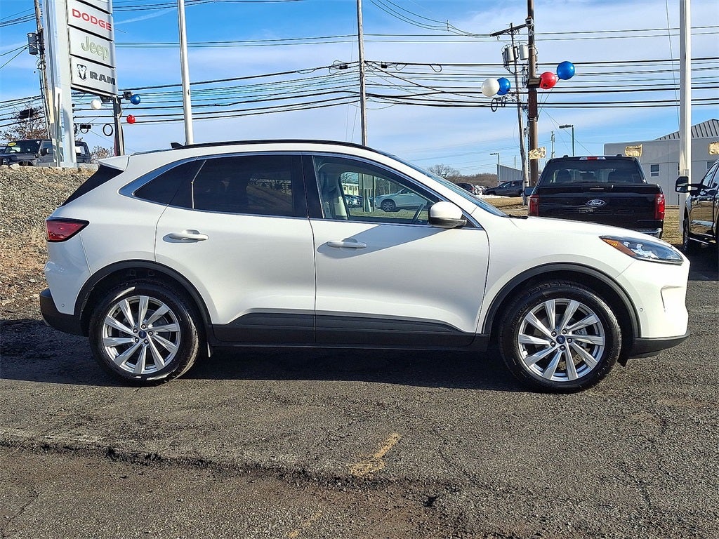 2022 Ford Escape Titanium