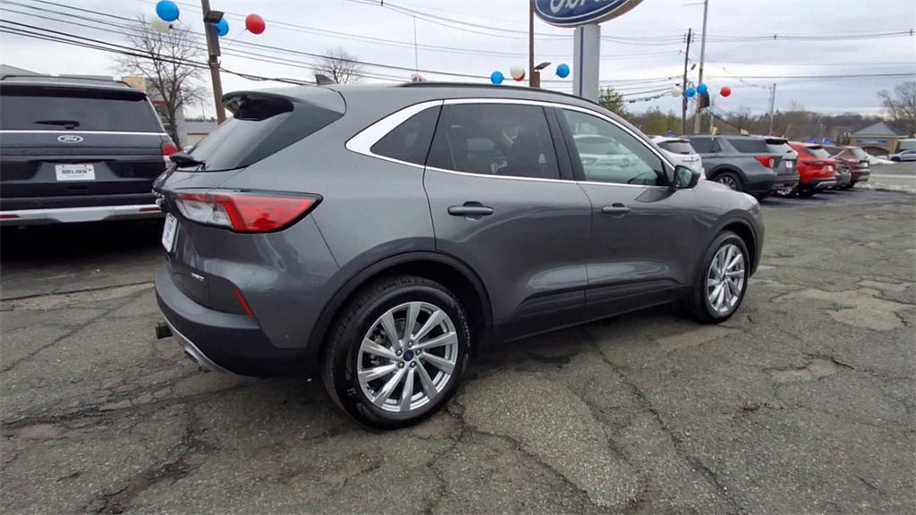 2022 Ford Escape Titanium