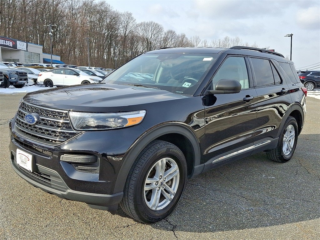 2023 Ford Explorer XLT 4WD