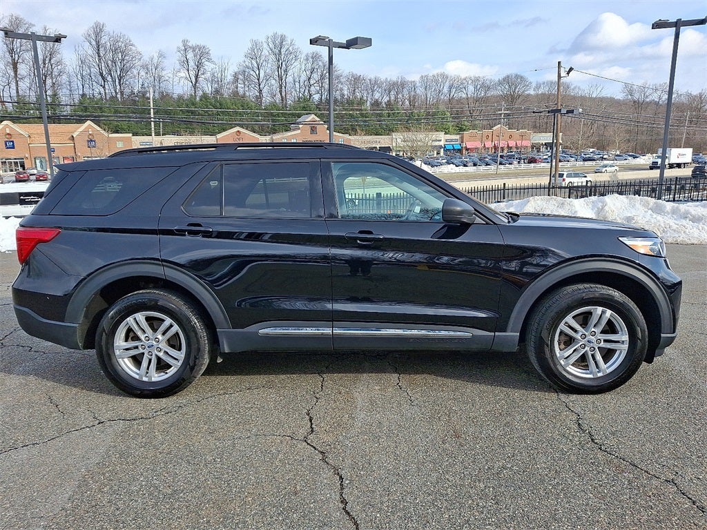 2023 Ford Explorer XLT 4WD
