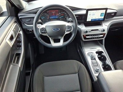 2023 Ford Explorer XLT 4WD