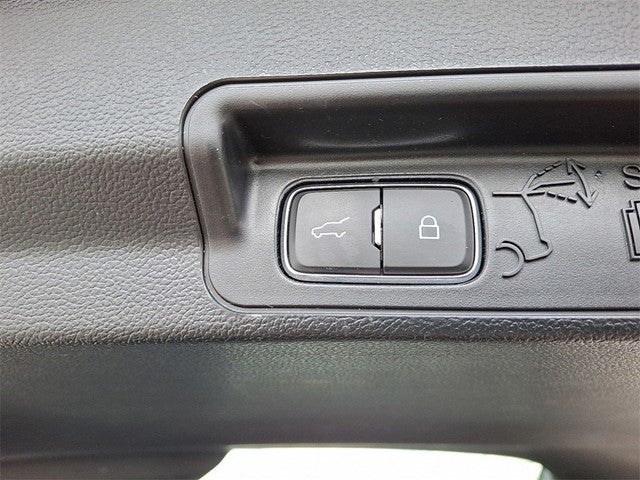 2023 Ford Explorer XLT 4WD