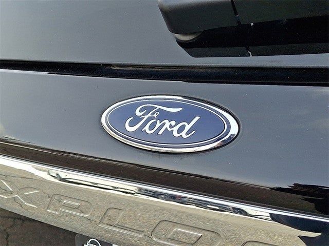 2023 Ford Explorer XLT 4WD