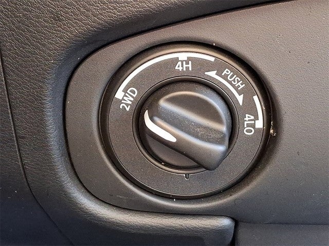 2023 Nissan Frontier SV SV CONVENIENCE & TECH PKG 4X4