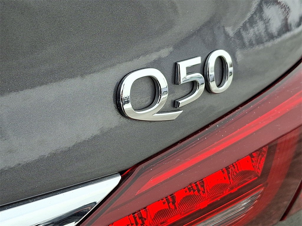 2022 INFINITI Q50 LUXE AWD